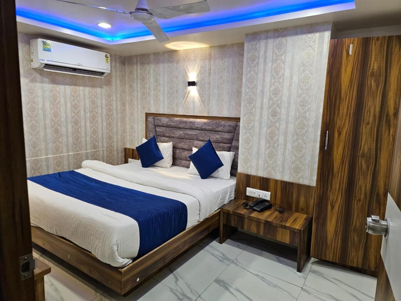 Hotel Ozone,Ahmedabad Exterior foto