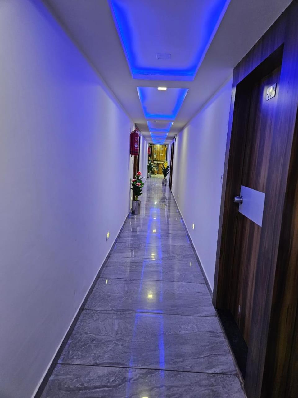Hotel Ozone,Ahmedabad Exterior foto