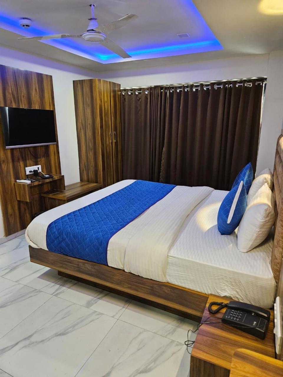 Hotel Ozone,Ahmedabad Exterior foto